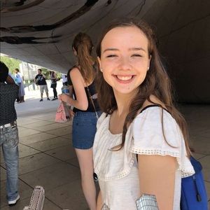 Meet your Posher, Ella